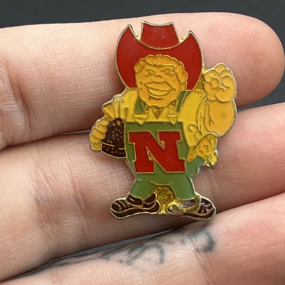 University Of Nebraska Cornhuskers Herbie Husker Mascot Lapel Hat Pin